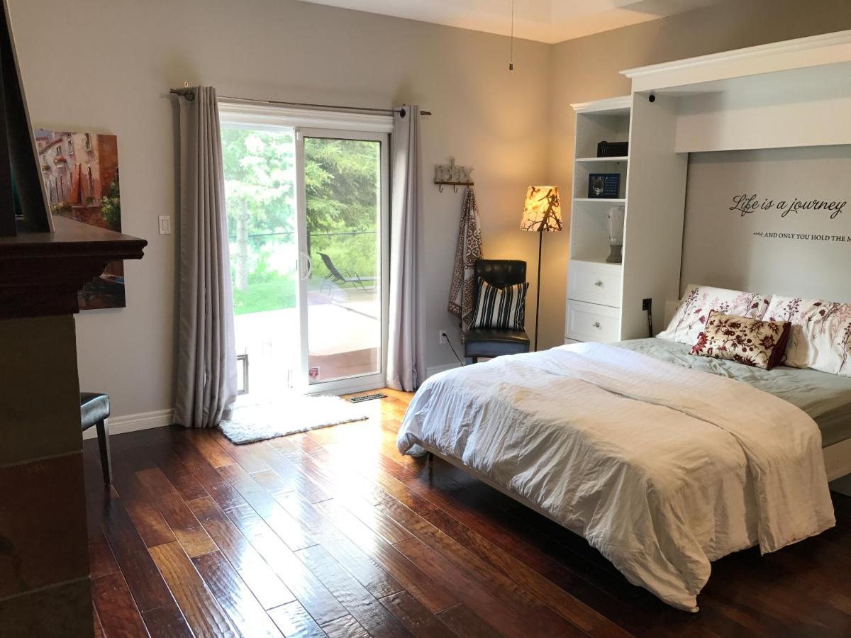 דירות לונדון Cozy Luxury On The Thames In Ontario! מראה חיצוני תמונה